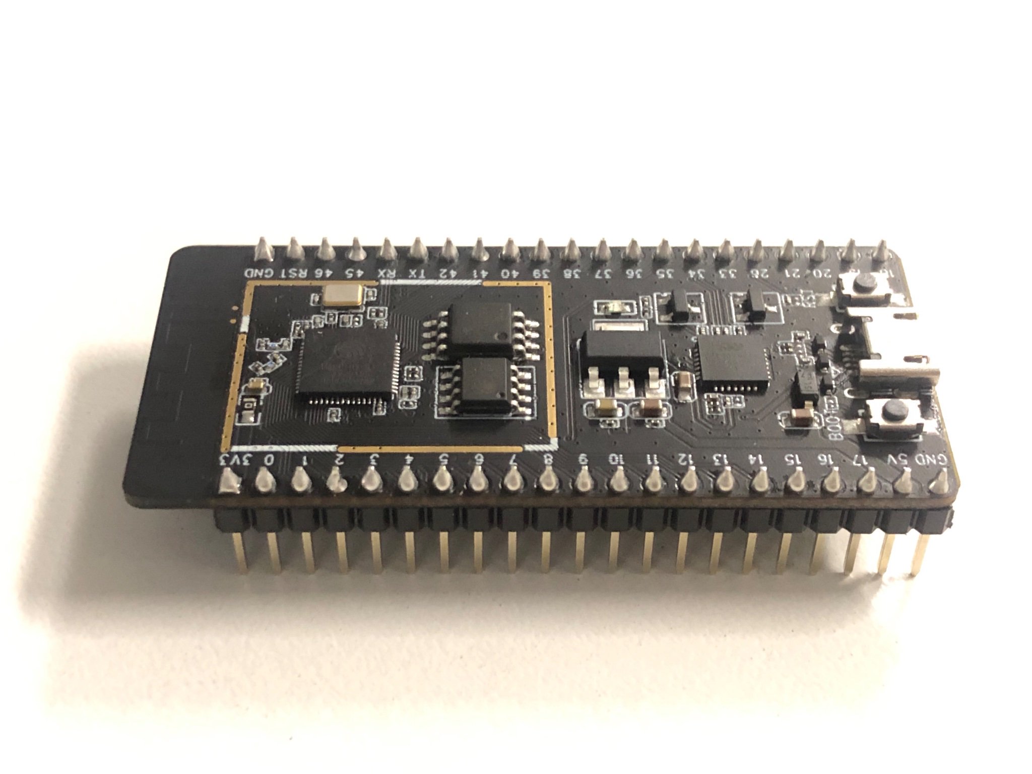 esp32s2_board_4096x4096.jpg